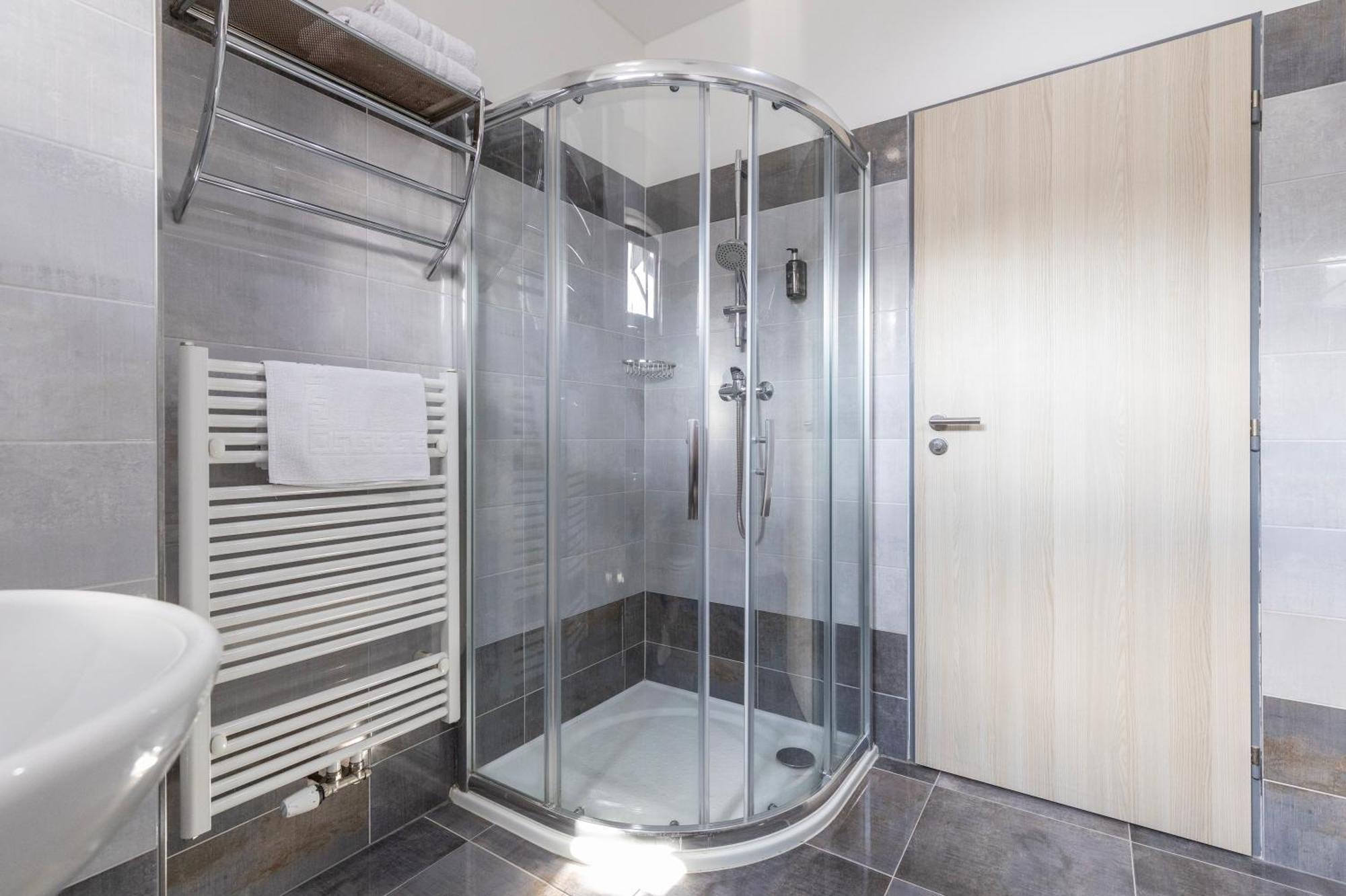 Valašské Meziříčí Sport Hotel Centrum מראה חיצוני תמונה